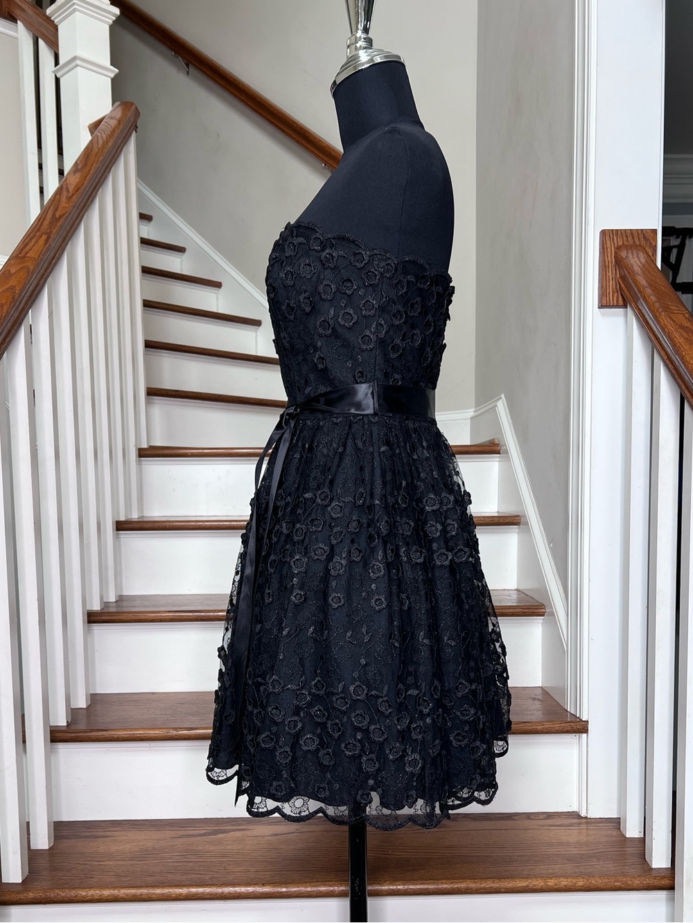 Oleg Cassini Black Strapless Floral Lace Party Dress Fit & Flare Size 2 - Picture 5 of 9